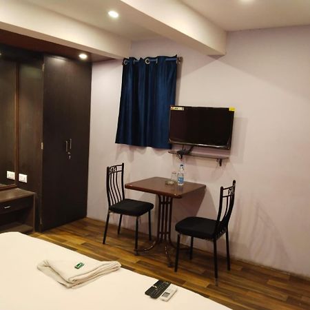 Hotel Ucs Calcutta Exterior foto