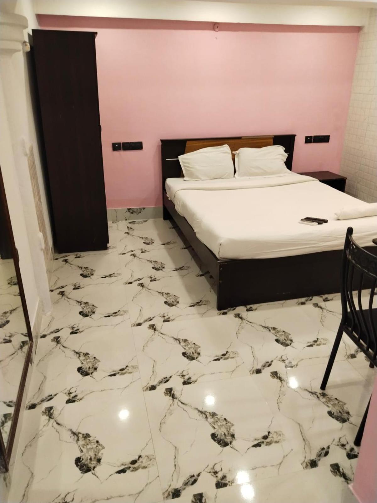 Hotel Ucs Calcutta Exterior foto